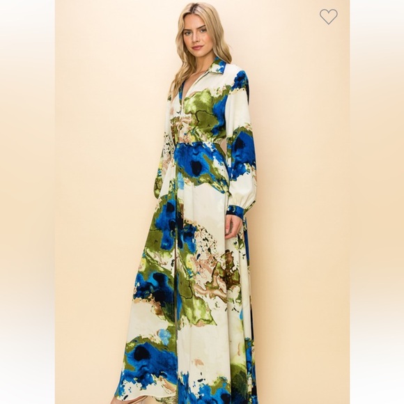 Dresses & Skirts - Elegant Blue and Green Maxi Dress preloved